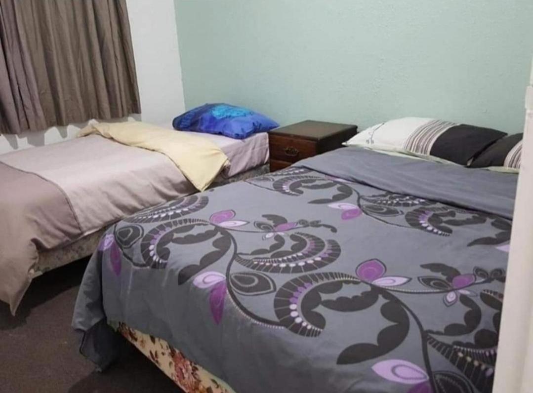 Mount Budget Accommodation Тауранга Экстерьер фото